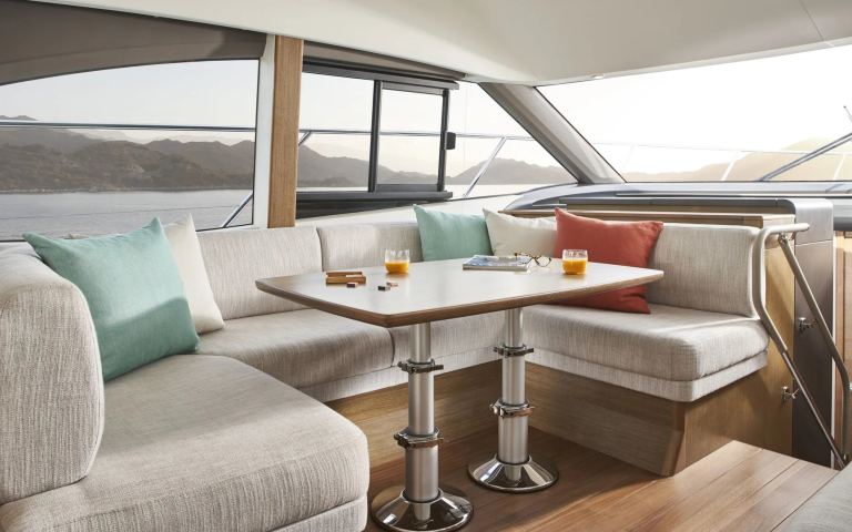 Princess F45 (14.15 m, 2024) à vendre (2)