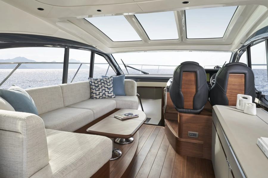 Princess V50 (16.02 m, New) for Sale (6)