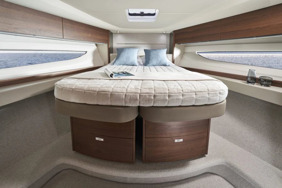Princess V50 (16.02 m, New) for Sale (9)