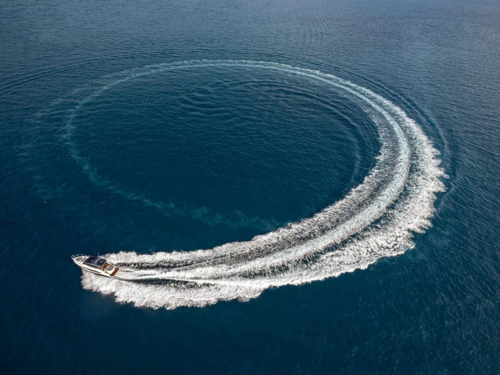Princess V55 (17.81 m, New) for Sale (1)