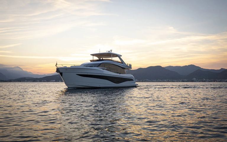 Princess Y80 (25.5 m, 2024) in vendita (3)