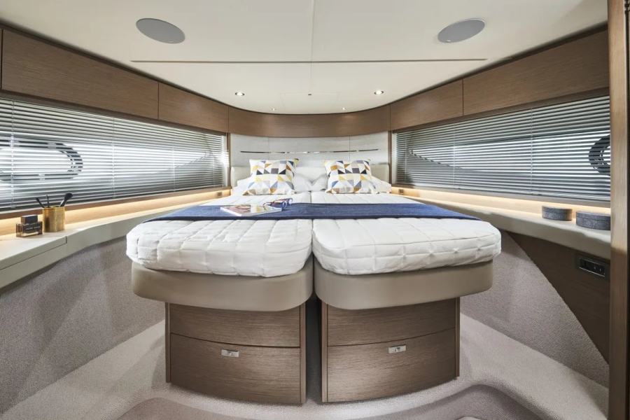 Princess V55 (17.8 m, 2025) for Sale in Monaco (10)