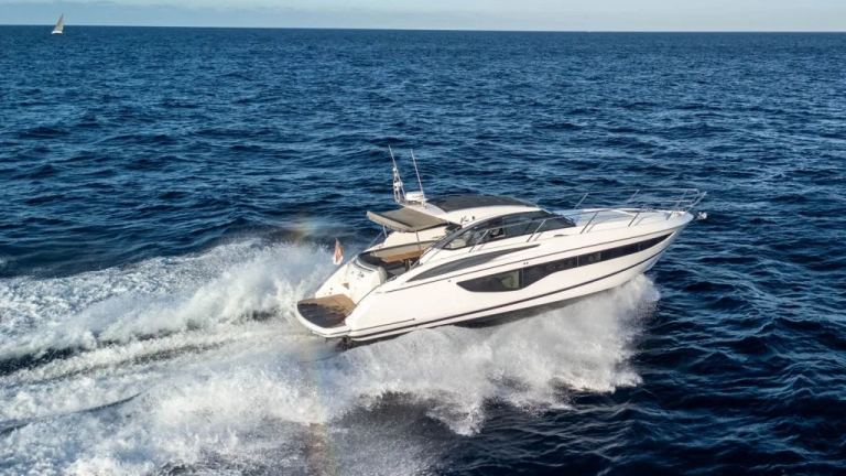 Princess V40 (12.98 m, 2021) à vendre à La Valette, Malte (2)
