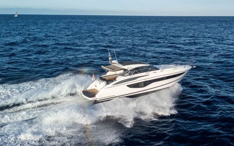 Princess V40 (12.98 m, 2021) à vendre à La Valette, Malte (2)