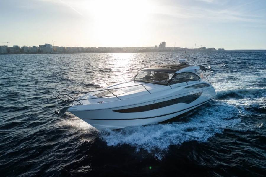 Princess V40 (12.98 m, 2021) à vendre à La Valette, Malte (5)