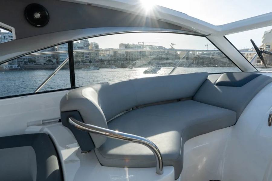 Princess V40 (12.98 m, 2021) à vendre à La Valette, Malte (14)