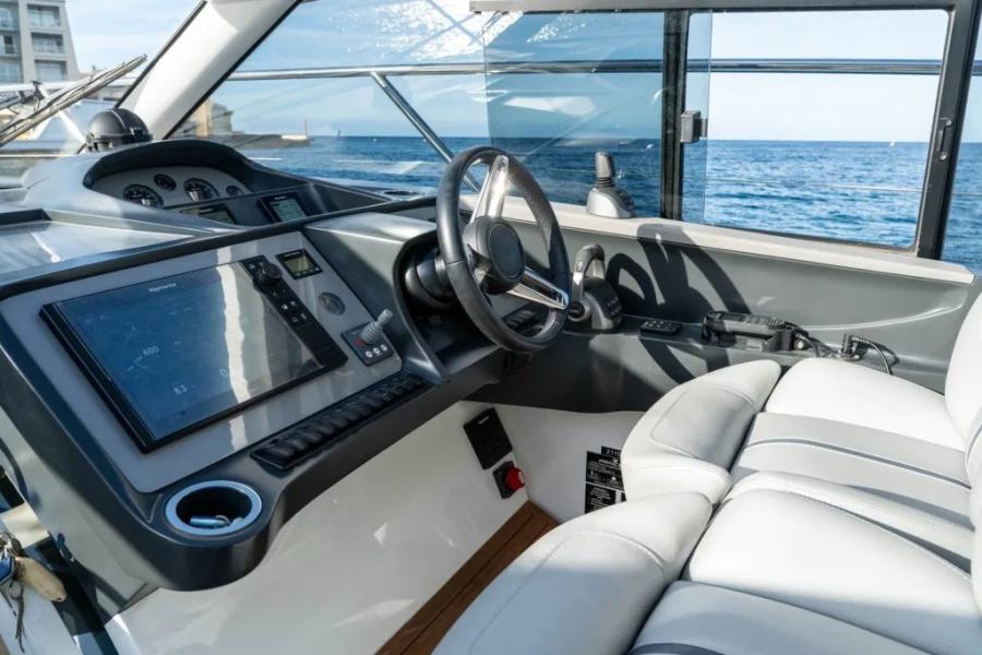 Princess V40 (12.98 m, 2021) à vendre à La Valette, Malte (17)