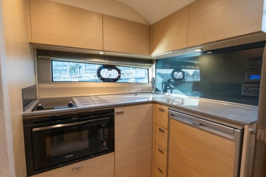 Princess V40 (12.98 m, 2021) à vendre à La Valette, Malte (19)
