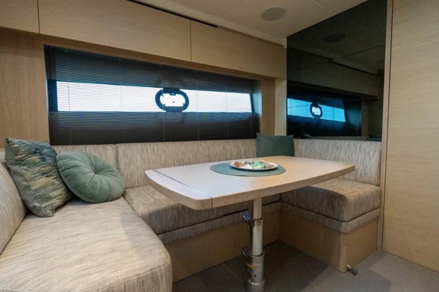 Princess V40 (12.98 m, 2021) à vendre à La Valette, Malte (21)