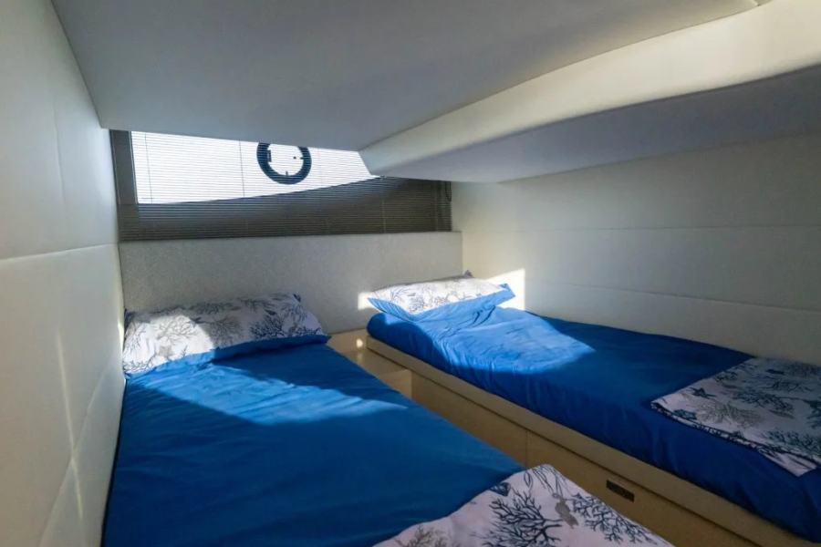 Princess V40 (12.98 m, 2021) à vendre à La Valette, Malte (23)