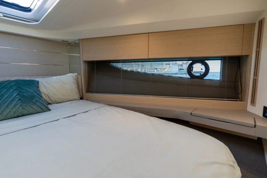 Princess V40 (12.98 m, 2021) à vendre à La Valette, Malte (26)