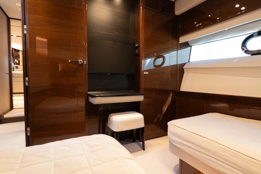 Princess S78 (24.66 m, 2021) for Sale in France (29)