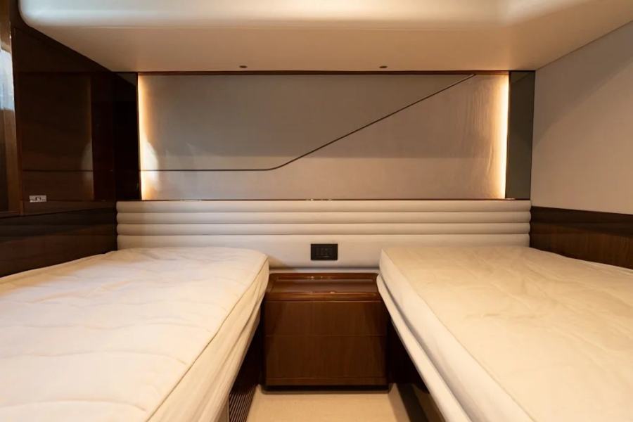 Princess S78 (24.66 m, 2021) for Sale in France (30)