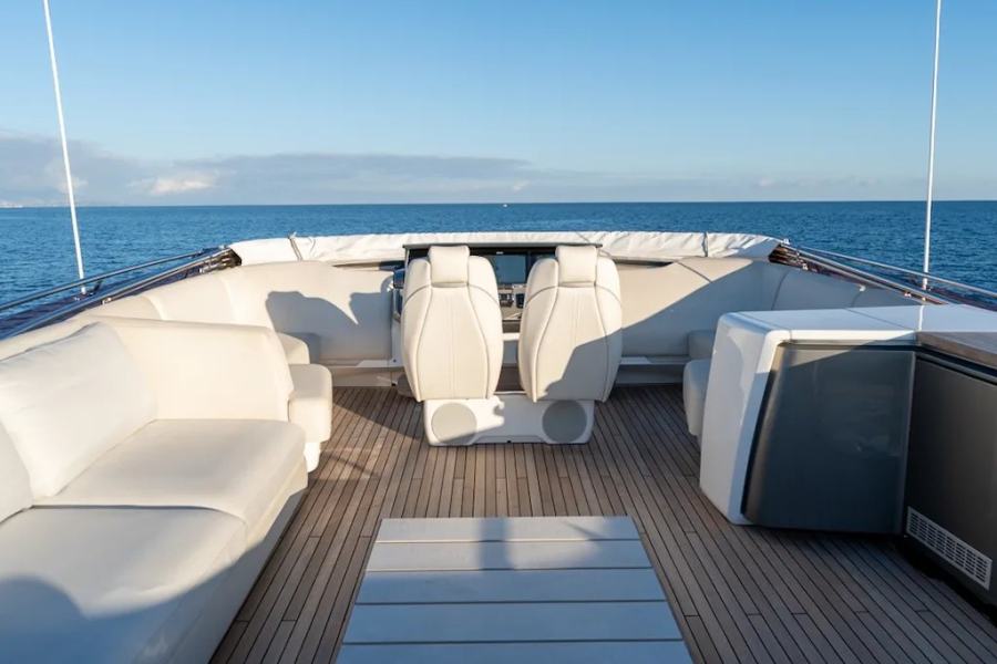 Princess S78 (24.66 m, 2021) for Sale in France (43)