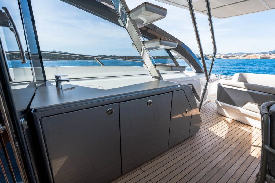 Princess S80 (25.4 m, 2025) in vendita (13)