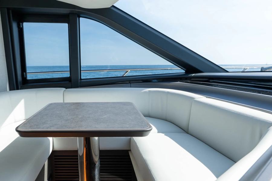 Princess S80 (25.4 m, 2025) in vendita (21)