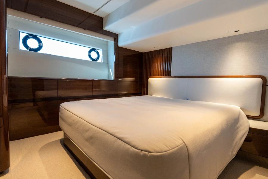 Princess S80 (25.4 m, 2025) in vendita (30)