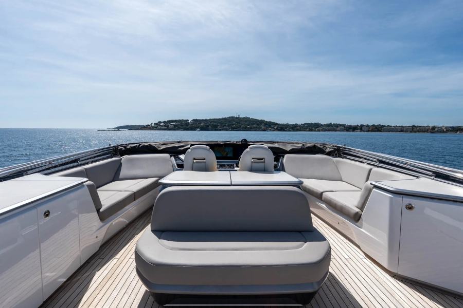 Princess S80 (25.4 m, 2025) in vendita (43)