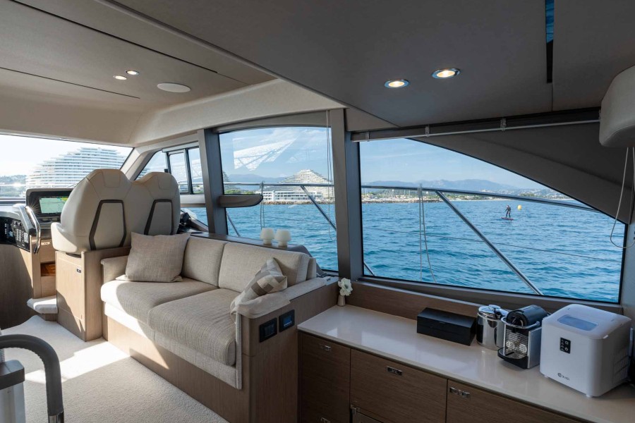 Princess F50 (15.7 m, 2023) à vendre en France (23)