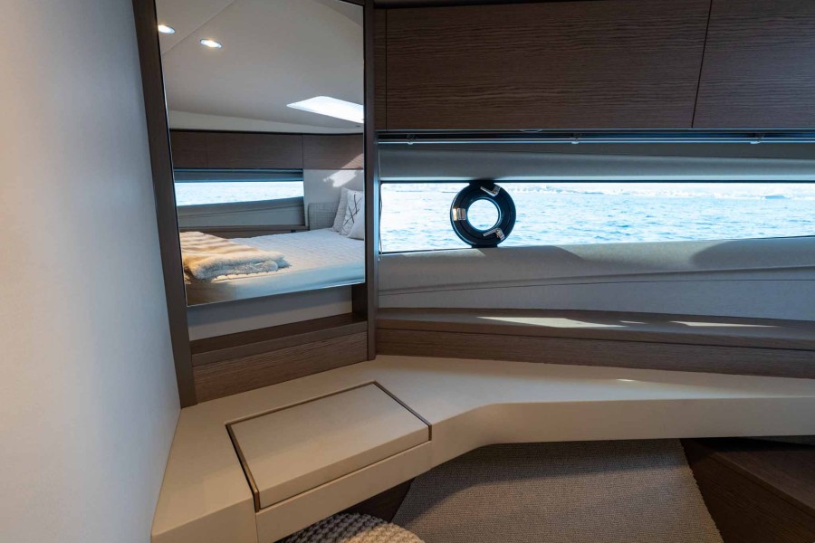 Princess F50 (15.7 m, 2023) à vendre en France (36)