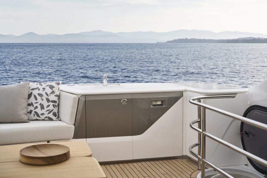 Princess F58 (18.2 m, 2026) for Sale in Monaco (8)
