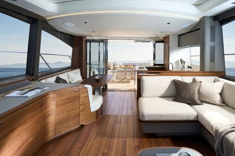 Princess V65 (20.32 m, New) for Sale (13)