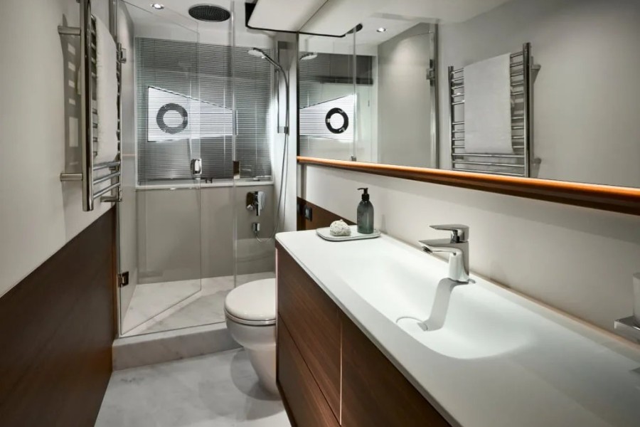 Princess V65 (20.32 m, New) for Sale (20)