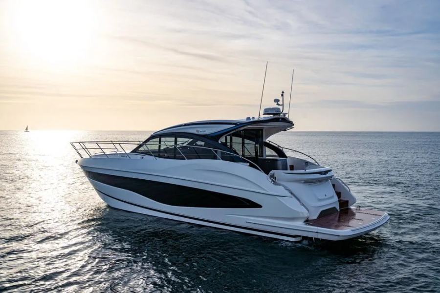 Princess V50 (15.49 m, New) for Sale (1)