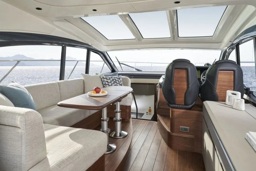 Princess V50 (15.49 m, New) for Sale (16)