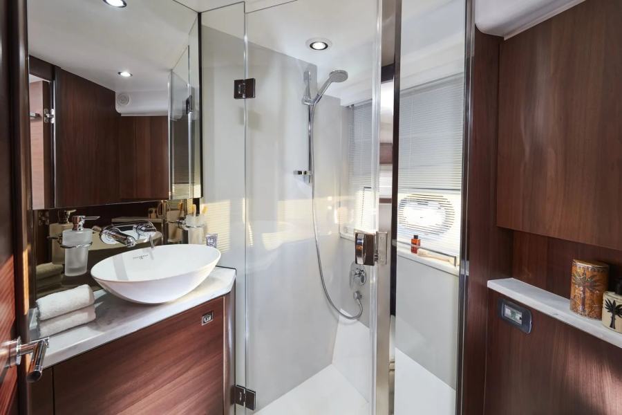 Princess V50 (15.49 m, New) for Sale (24)