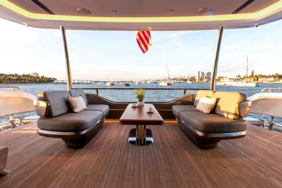 Princess Y85 (26.2 m, New) for Sale (7)