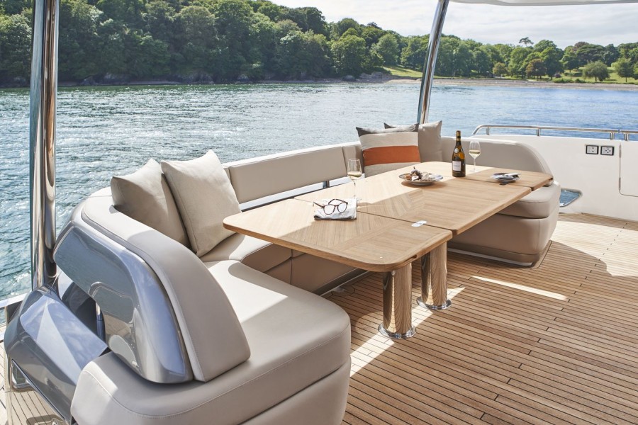 Princess Y85 (26.2 m, New) for Sale (30)
