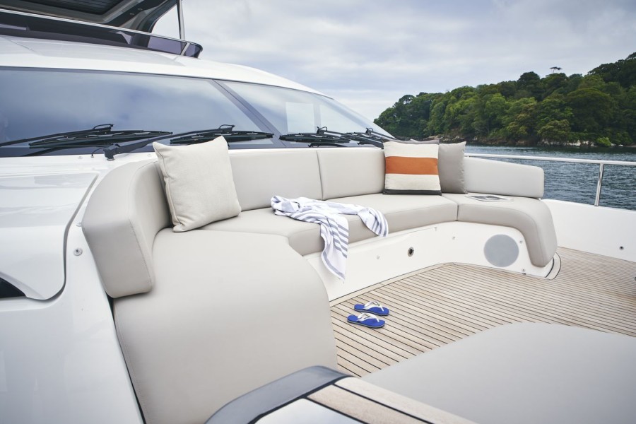 Princess Y85 (26.2 m, New) for Sale (34)
