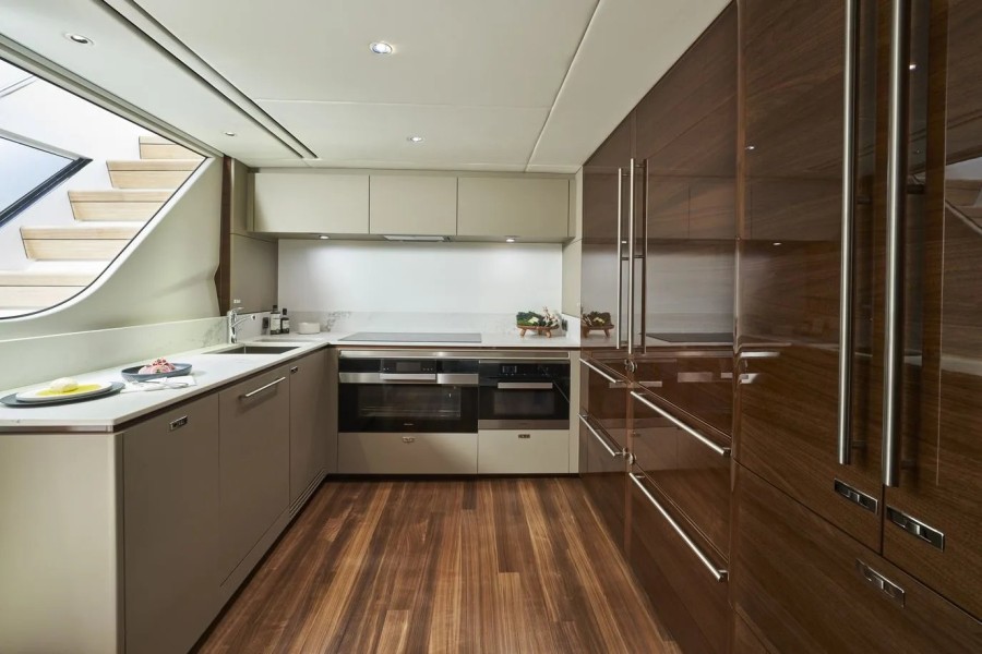 Princess X95 (29.11 m, New) for Sale (22)