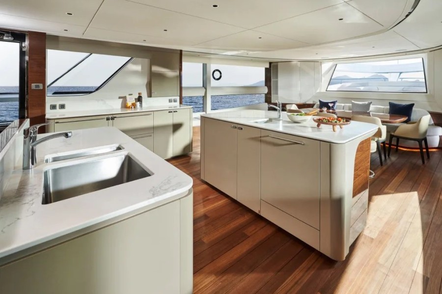 Princess X95 (29.11 m, New) for Sale (28)