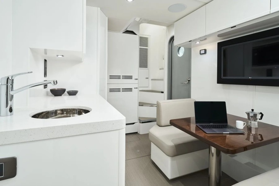Princess X95 (29.11 m, New) for Sale (48)