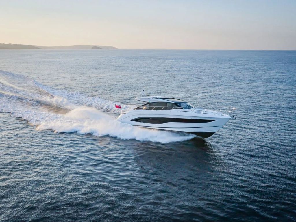 Princess V55 (17.81 m, Neuf) à vendre (1)