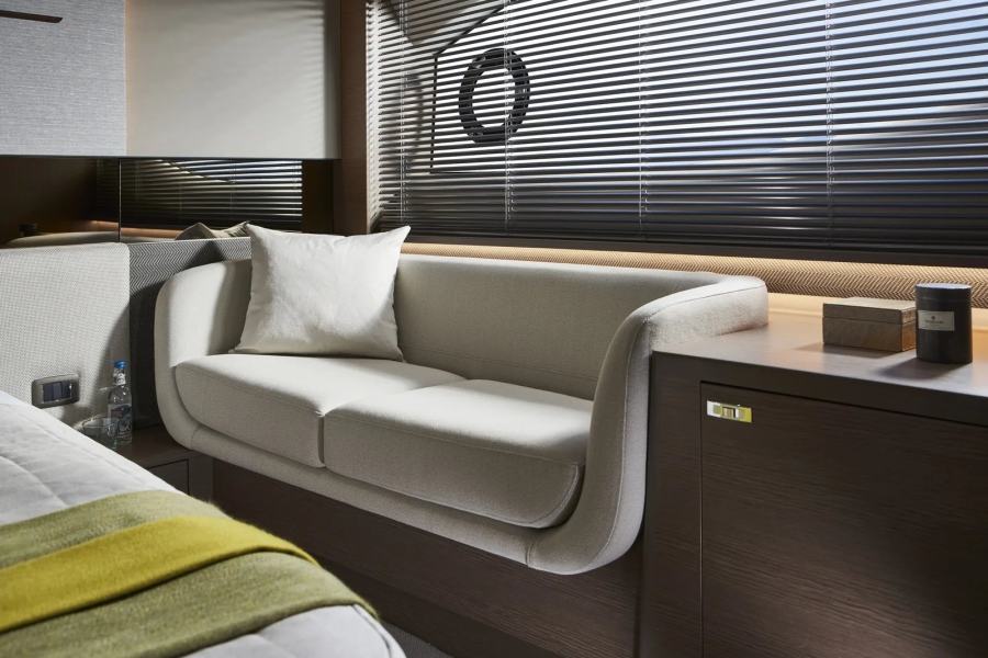 Princess V55 (17.81 m, Neuf) à vendre (14)