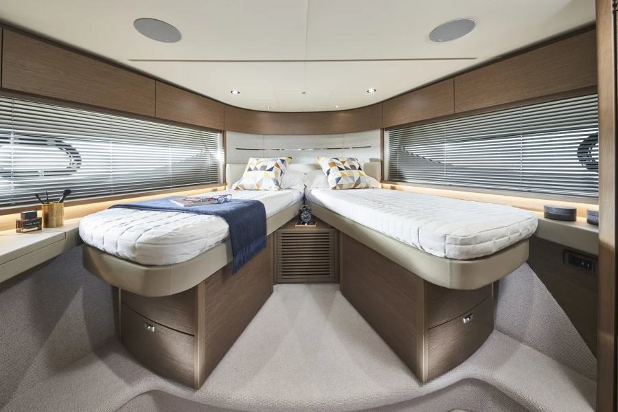 Princess V55 (17.81 m, Neuf) à vendre (17)