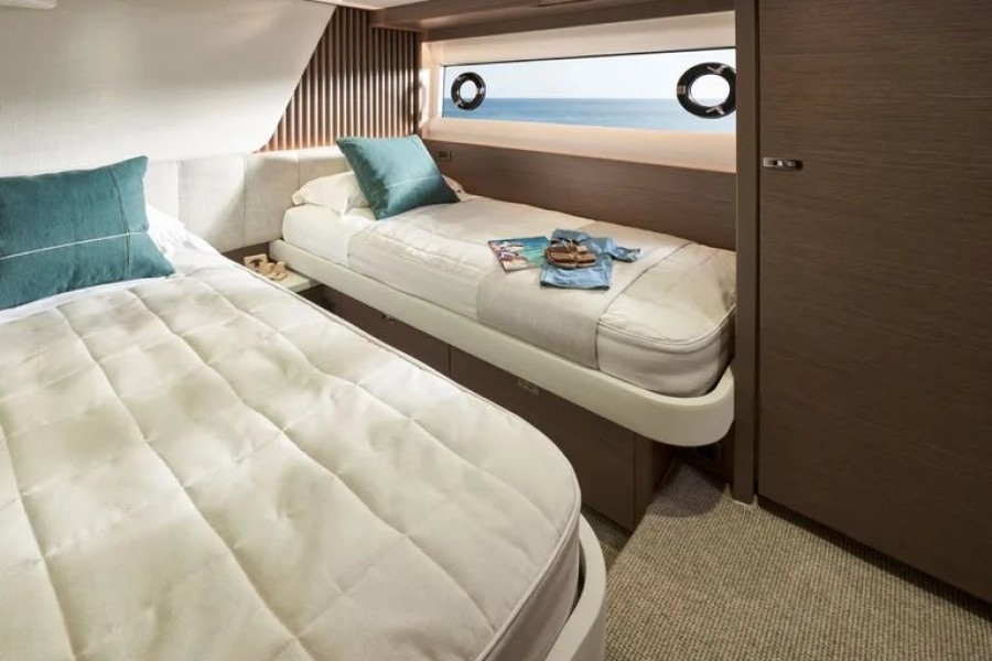 Princess Y72 (22.8 m, Neuf) à vendre (17)