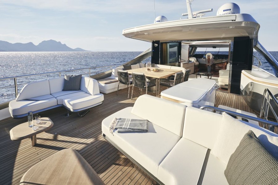 Princess X80 (25.18 m, New) for Sale (15)