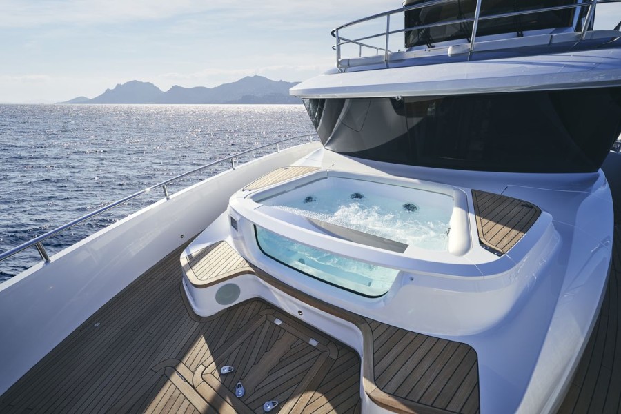 Princess X80 (25.18 m, New) for Sale (16)
