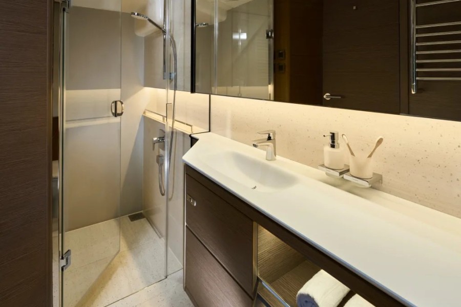 Princess F58 (18.2 m, New) for Sale (21)