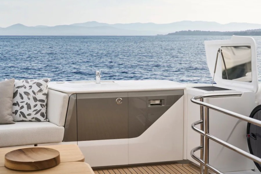 Princess F58 (18.2 m, New) for Sale (26)