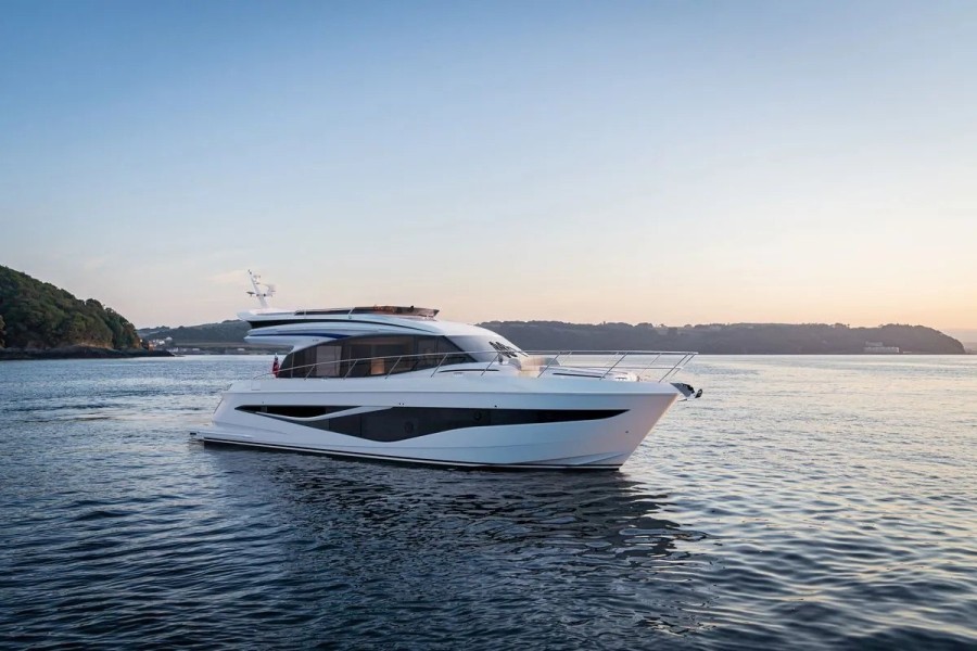 Princess F58 (18.2 m, New) for Sale (30)