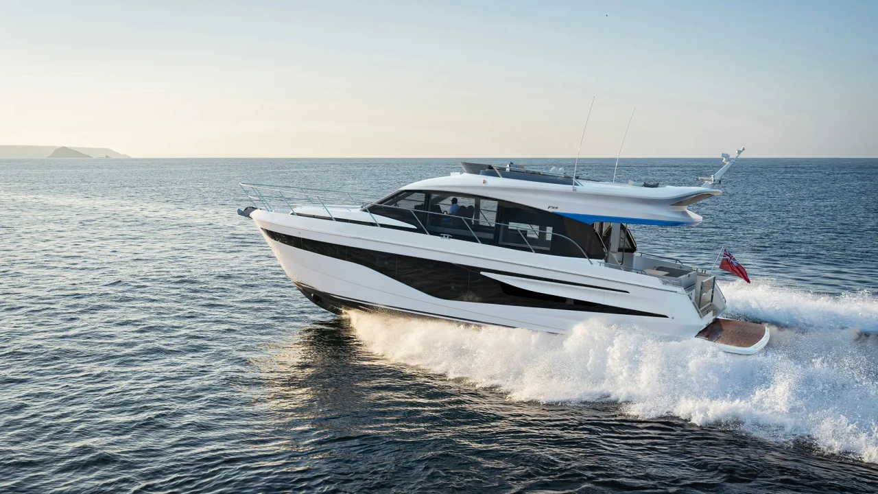 PRESENTING THE NEW F54: 
A FRESH DEFINITION OF SPACE AND PERFORMANCE