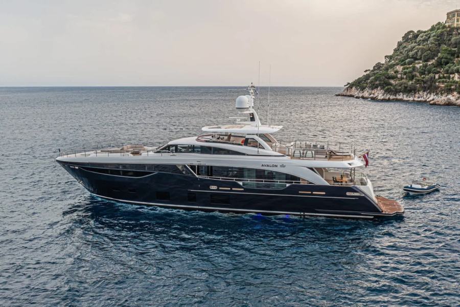 Princess 35M Avalon (35.15 m, 2021) à vendre en France (1)