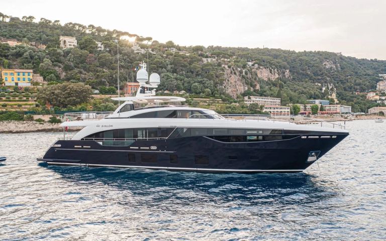 Princess 35M Avalon (35.15 m, 2021) à vendre en France (3)