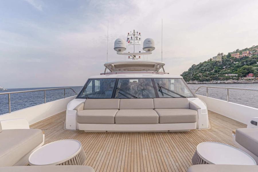 Princess 35M Avalon (35.15 m, 2021) à vendre en France (11)