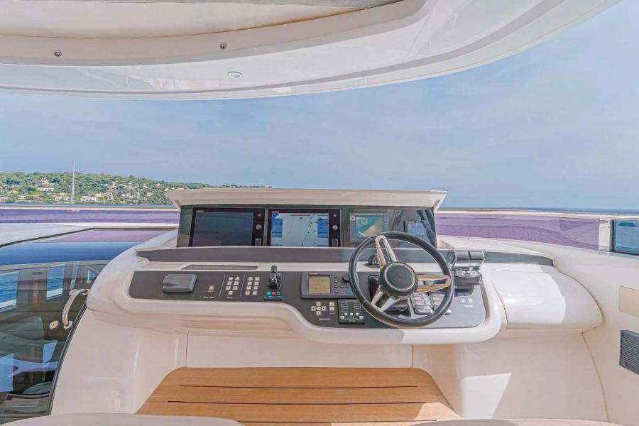 Princess 35M Avalon (35.15 m, 2021) à vendre en France (14)